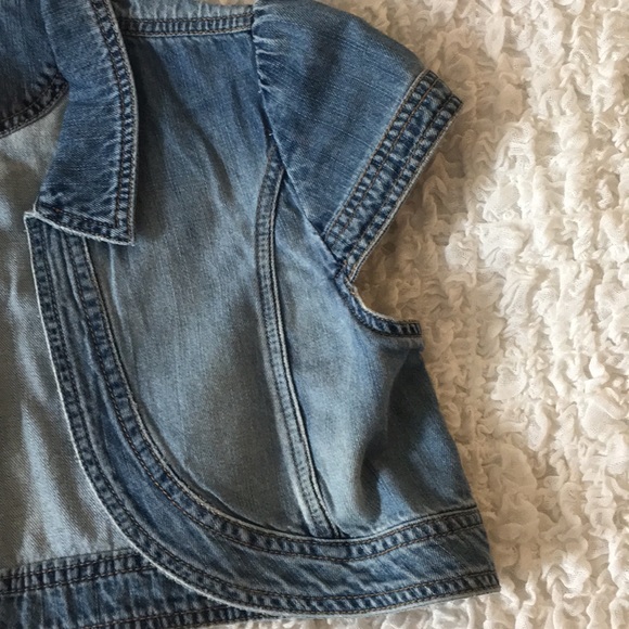 MOSSIMO Cap Sleeve Denim Vest - Picture 2 of 7